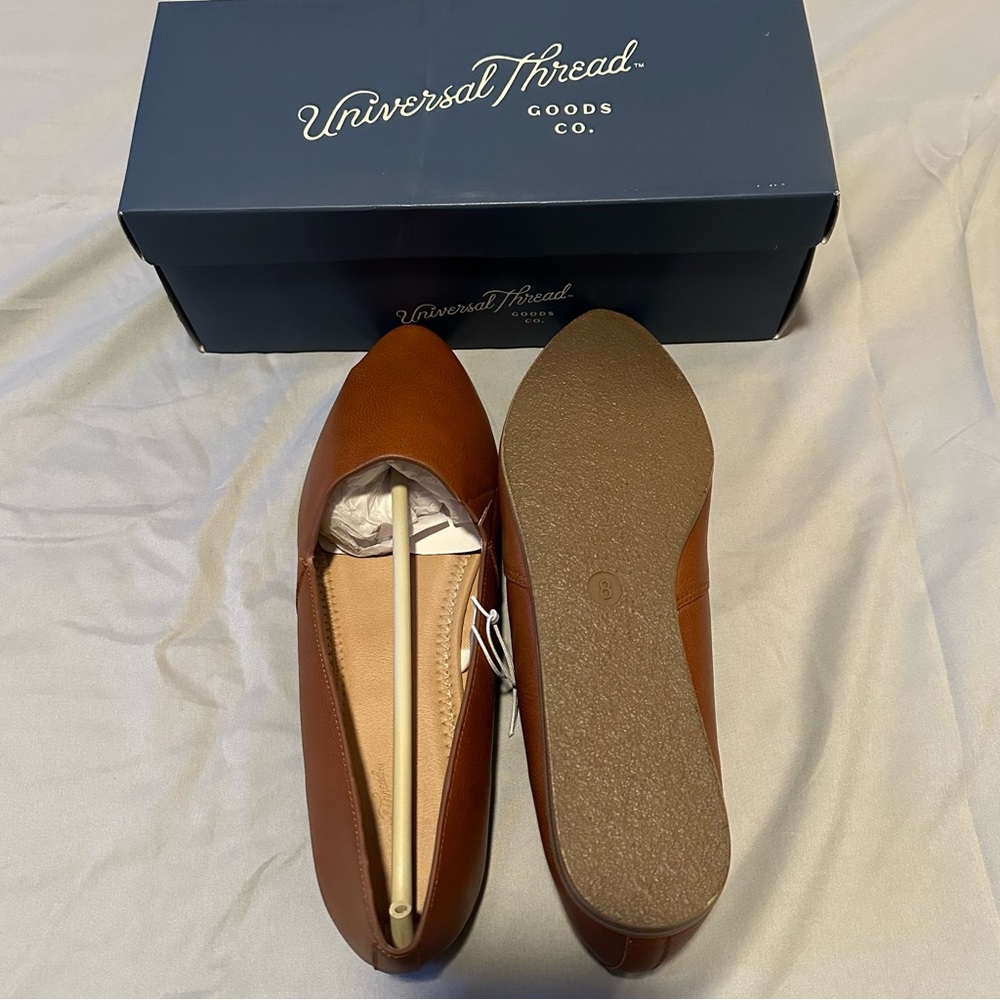 Womens Universal Thread Flats